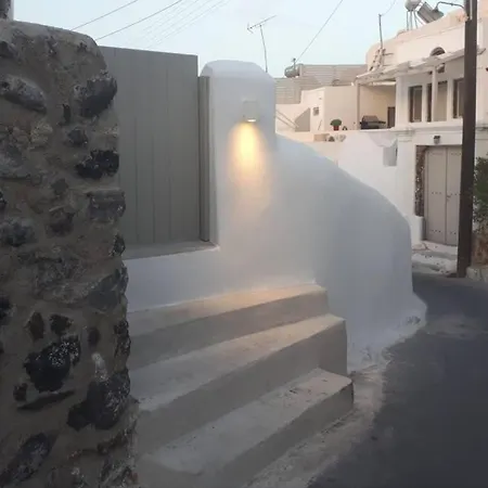 Aspro Cave House Karterados (Santorini)